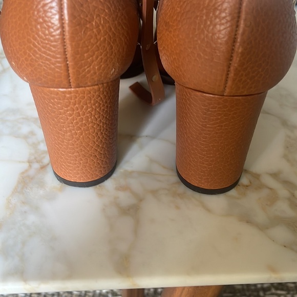 Valentino rock stud ankle leather boots.. size 39 1/2.. block heel 2 1/2 inches - Picture 4 of 8